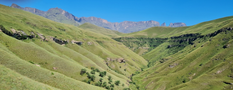 View onto Grindstone Caves. Grindstone and Marble Baths Hike. James Seymour